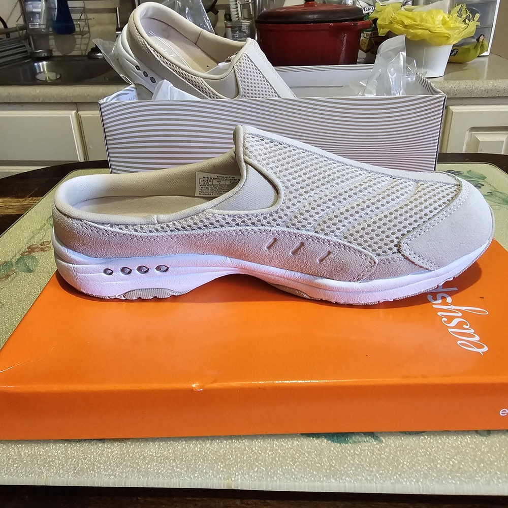 Easy Spirit Cream Mesh Slip-On Mules 8.5
